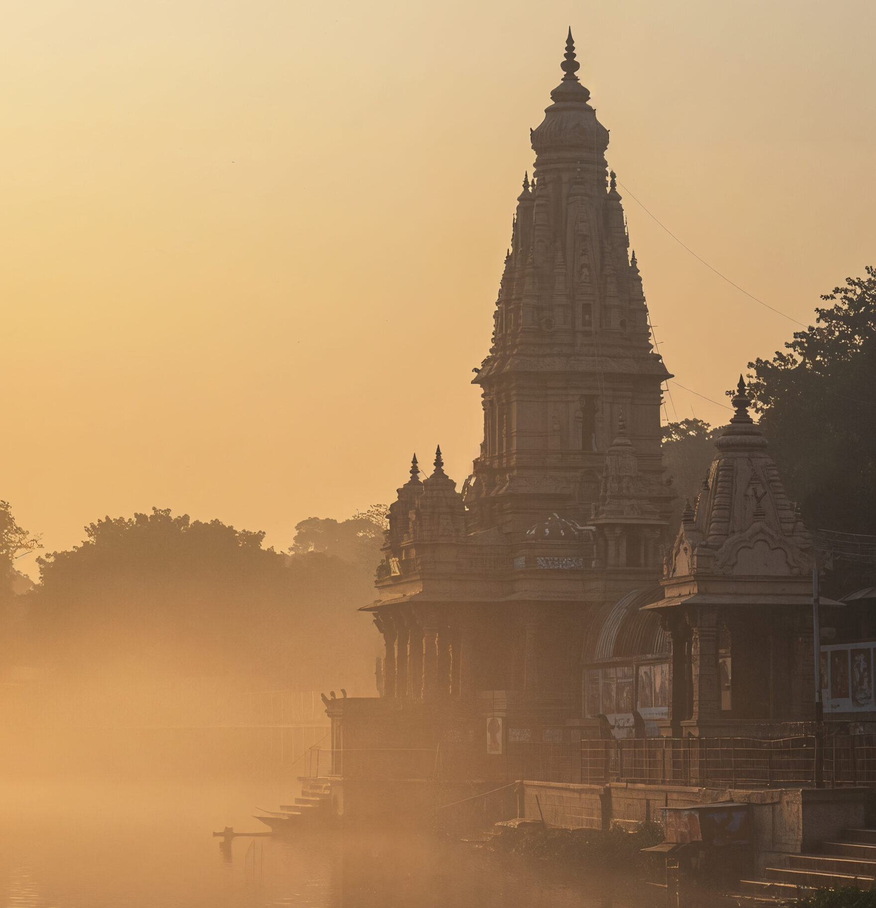 "banaras"an ancient, holy city in Uttar Pradesh, India, regarded as the spiritual capital of the country